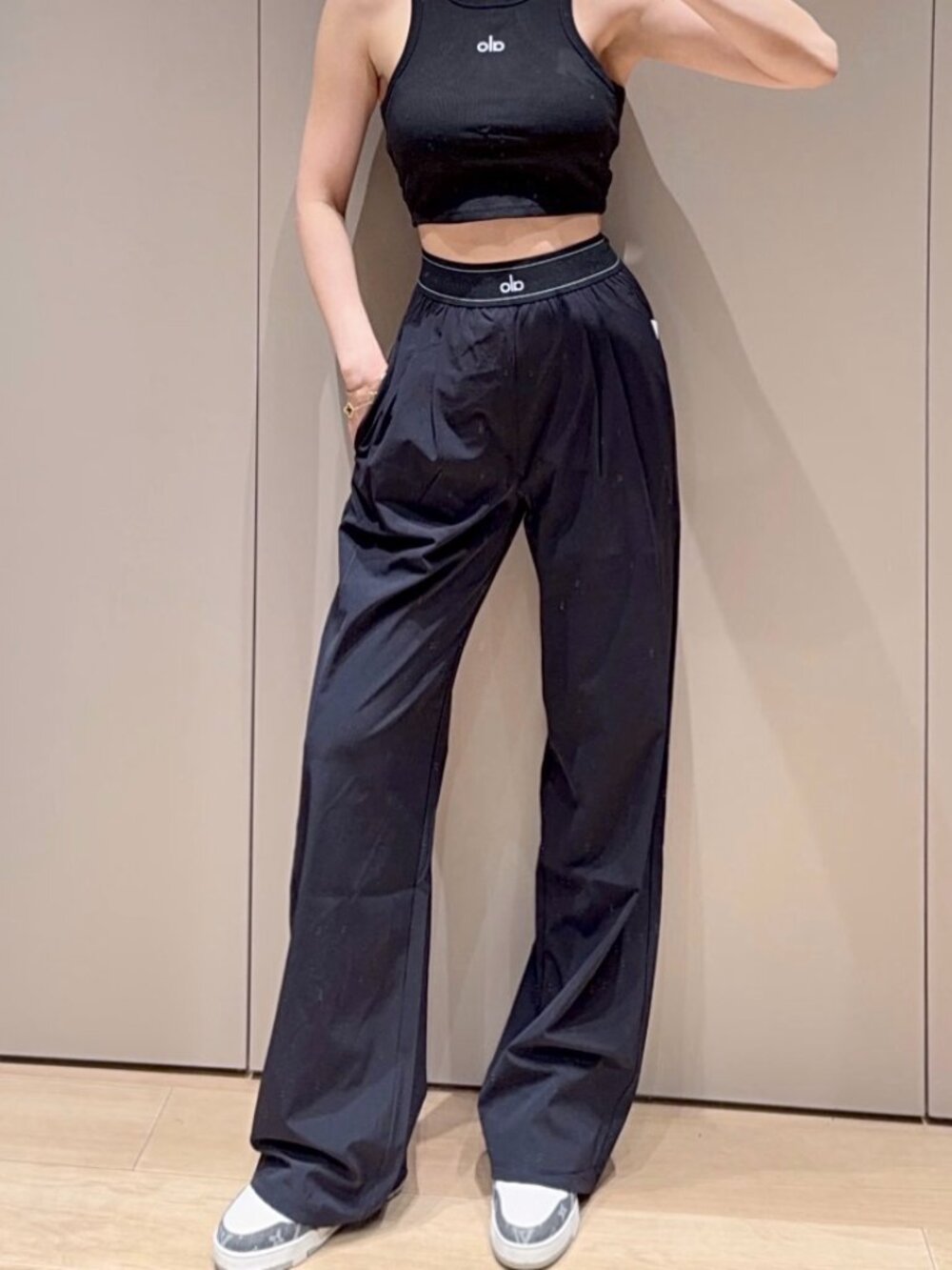 Brand New ALO Yoga😘Black Straight-leg Suit Up Trouser, Regular Sz XS-S